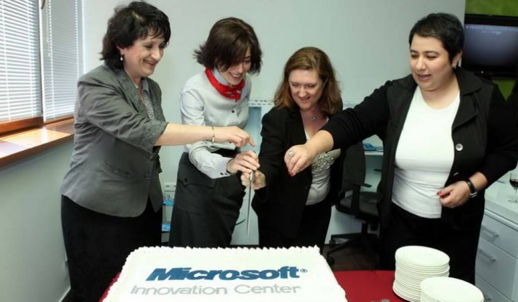 92f69410e21ed53be4f71e27221f2b80