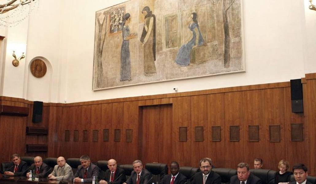 831db68bb983414a68ac04a540fad432