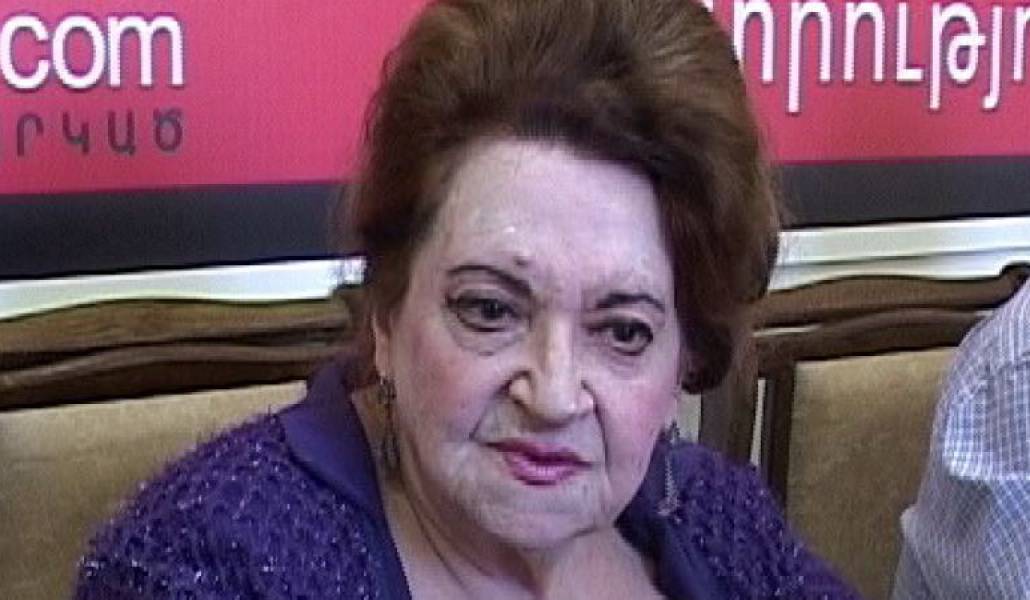 e82039f17ad277755bfc1f4e9c4ea296