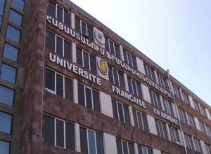 Two students of UFAR to travel to France