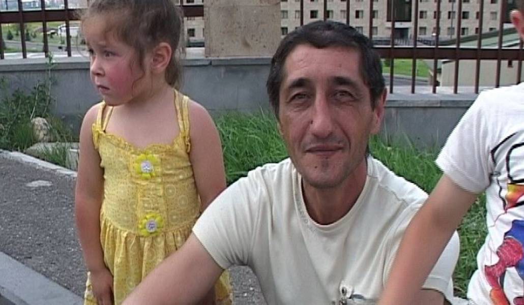 837a84a268f24fe011152e4f49286053