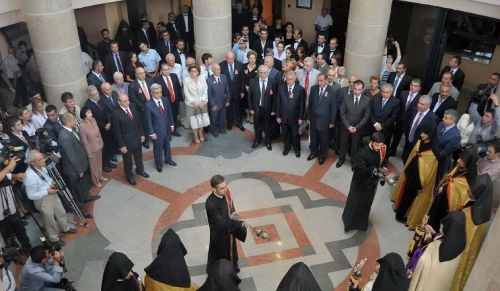 02dd07e312de5b57160c2f64a2f4a200