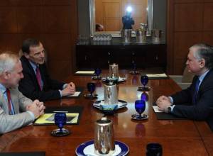 Armenian FM meets OSCE MG Co-Chairs