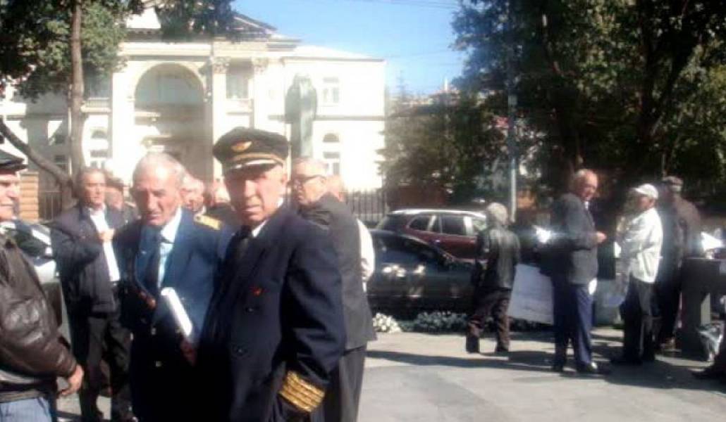 6b5e6a033eab5980d22e0f0ba6f0a16b