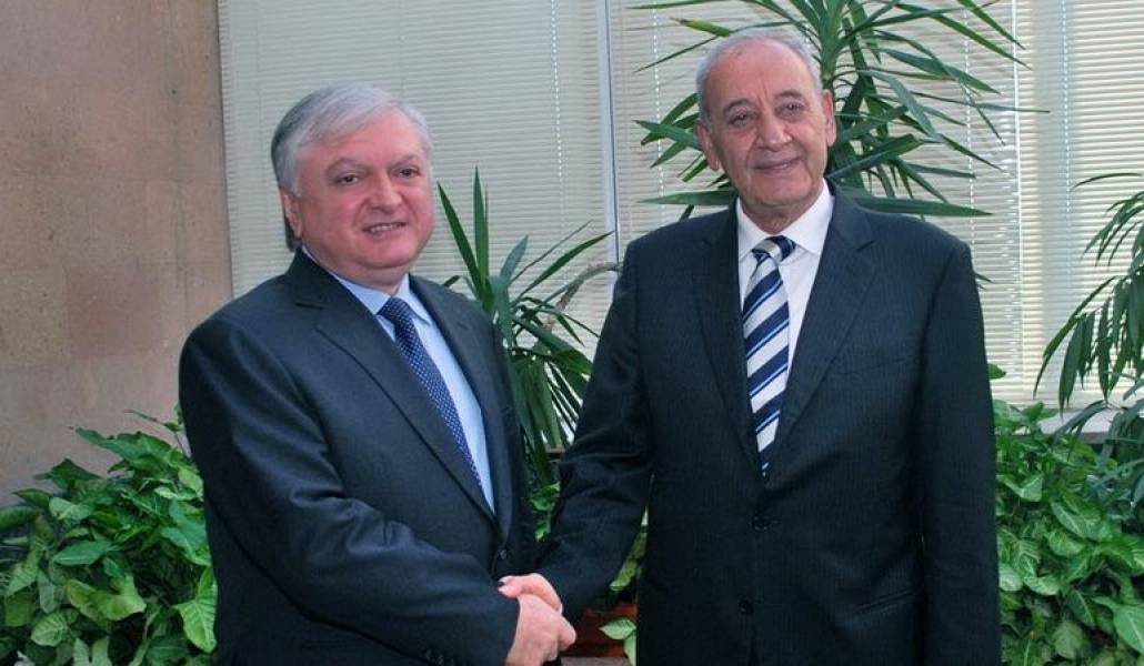 8a8c5472207a8371c33b10f3e41e2c9d