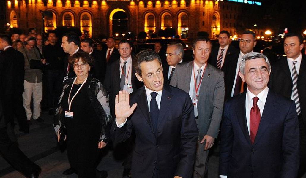 6d728b2de8a7556e3c375a052816f27d