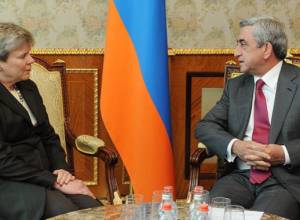 Sargsyan receives Assistant to Secretary of State