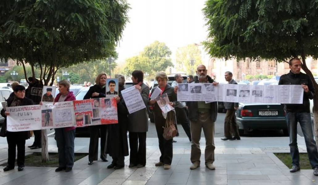 81773518911f04dd5953285662a2b536