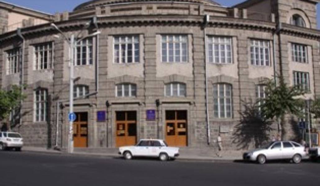 1f513baa2e5344d74d86d9fd8d377455