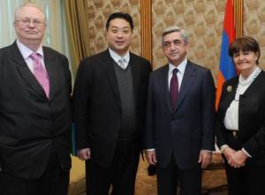 Serzh Sargsyan receives Caroline Cox and the Chinese