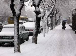 To snow in Yerevan