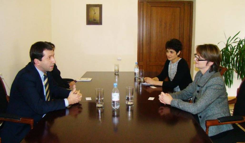 f0b16e814a6a91655fdee04ee404976c