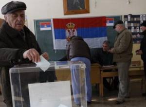 Kosovo Serbs hold referendum