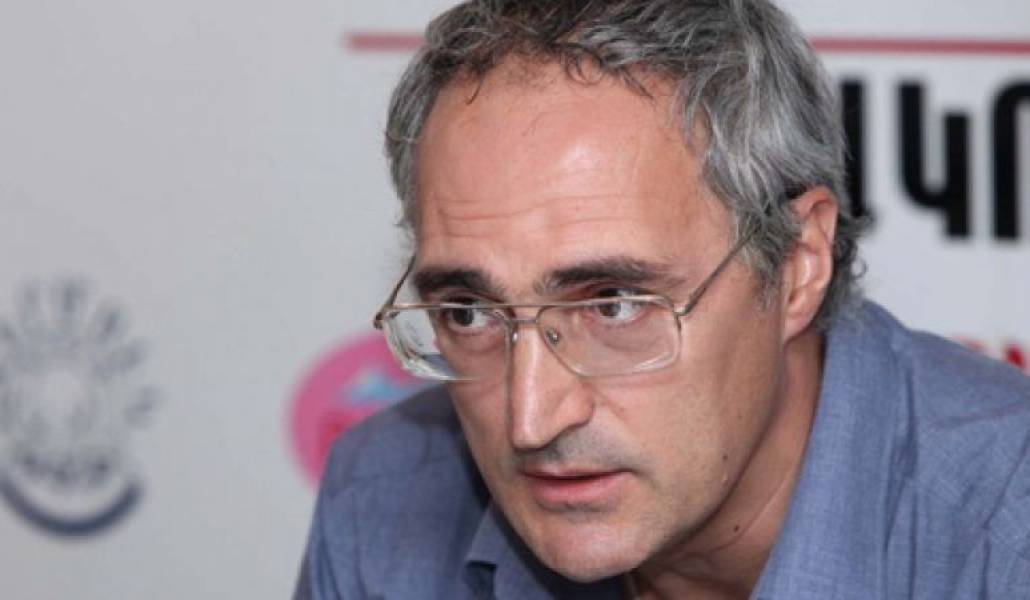 ed8a308e9295fd3d46264d2cd8eb5b23