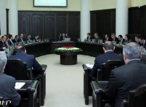 Armenia to give lands to Russia