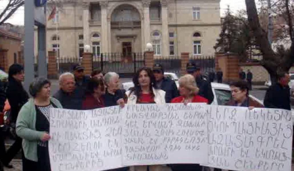 1ee4a95bd2d184c490294351d4fbe16e