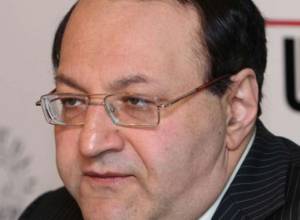 Hmayak Hovhannisyan has his version