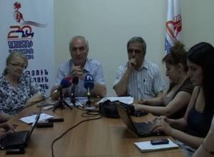 Refugees leaving Armenia