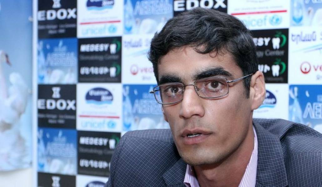 01cf5098201a4676551b41f8c0a7f072