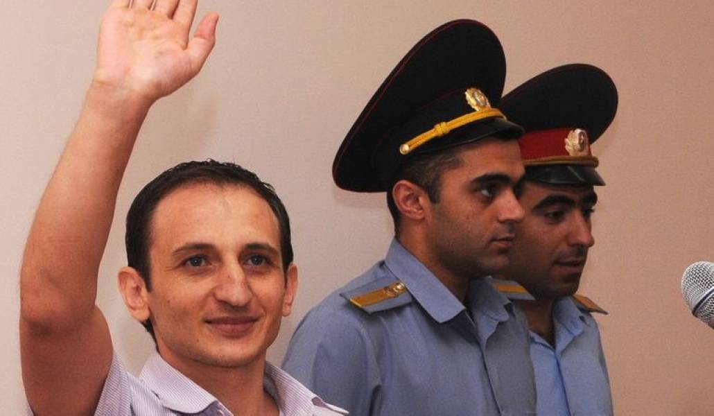 d1214ad849553027bb559945be69f219