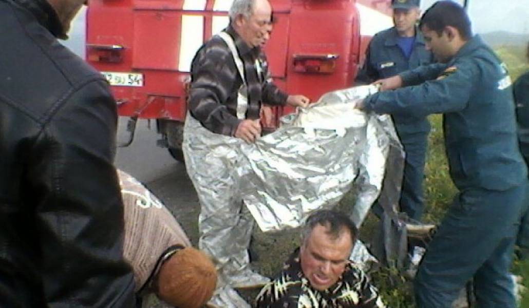 08d03d19e73b7662975bdd81734dc17f