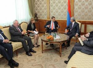 Serzh Sargsyan receives OSCE MG Co-Chairs