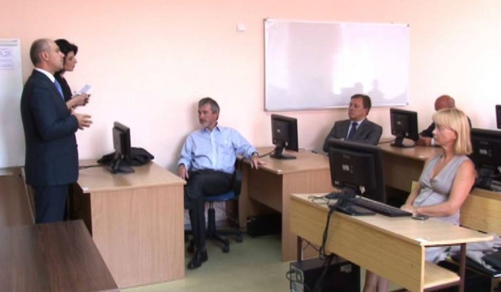 de41f0aa467d7010bc73257b44a39d7a