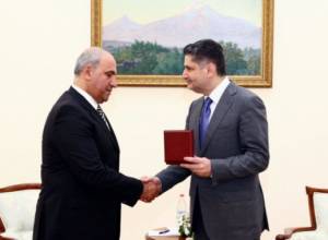 Commemorative medal to NSS deputy director