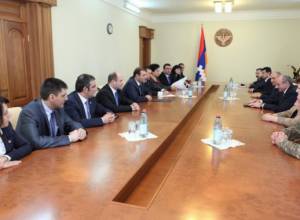 Bako Sahakyan receives Yerevan Mayor