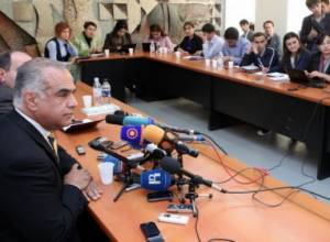 Raffi Hovannisian asking for money