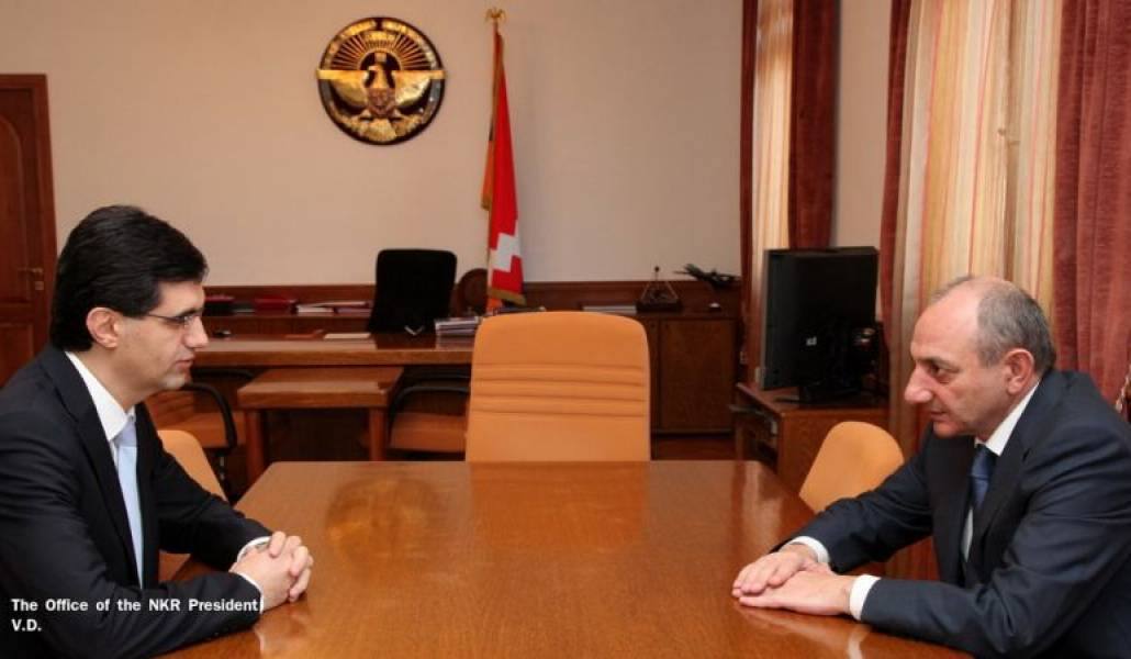 8539737a730a3895354bd489ba3e2988