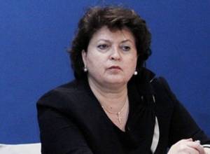 Armenians to bid farewell to Karine Kazinian Dec 16