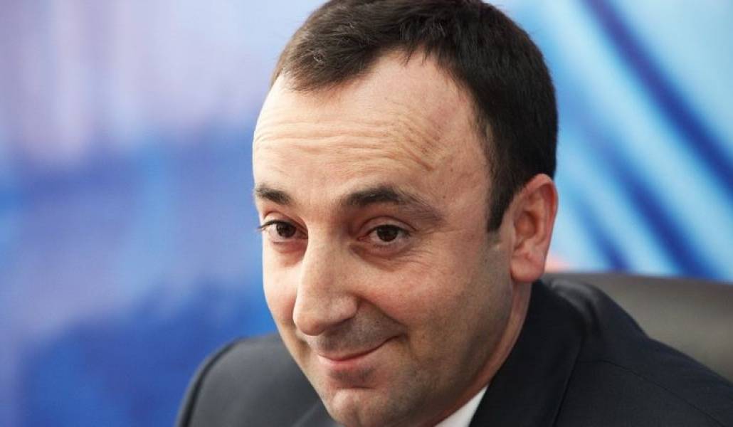 fb9892d8234db43f7e6806ae99e9eb0c