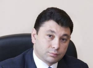 Post-Scriptum to host Eduard Sharmazanov