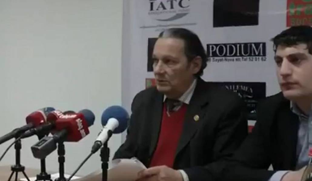 81bc5f355bd4da580416cb6a86ffcaea