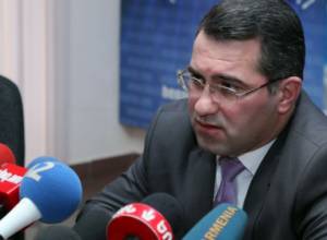 Raffi Hovannisian denied rooms in hotels