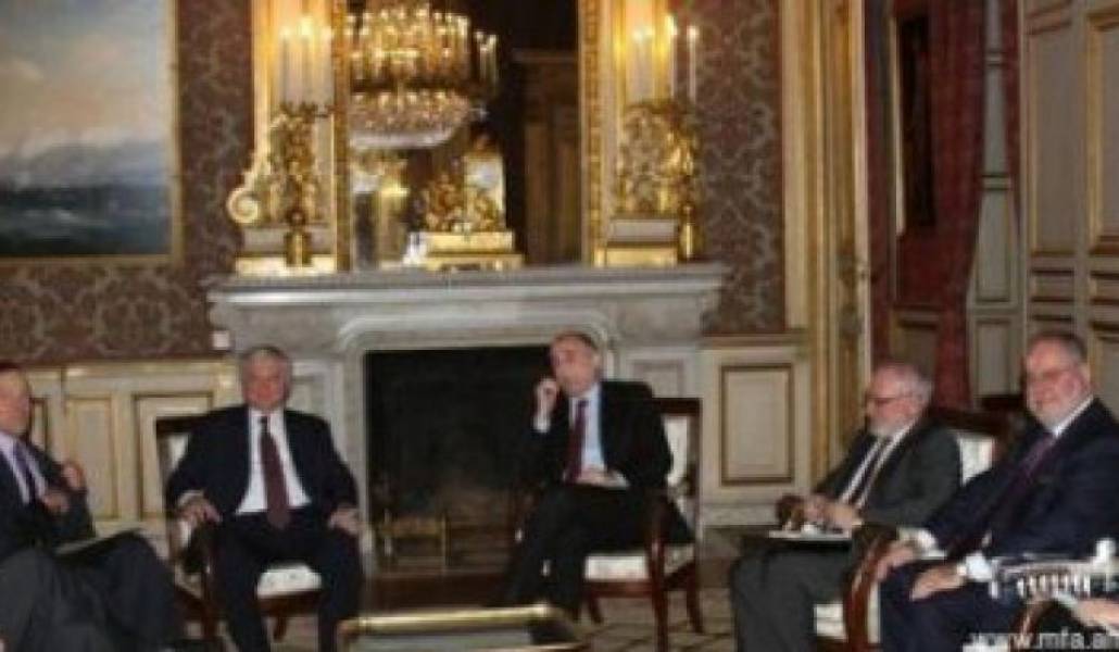 17f07e321a8e74354bd073a64fce807f