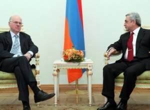 Serzh Sargsyan receives German Bundestag President