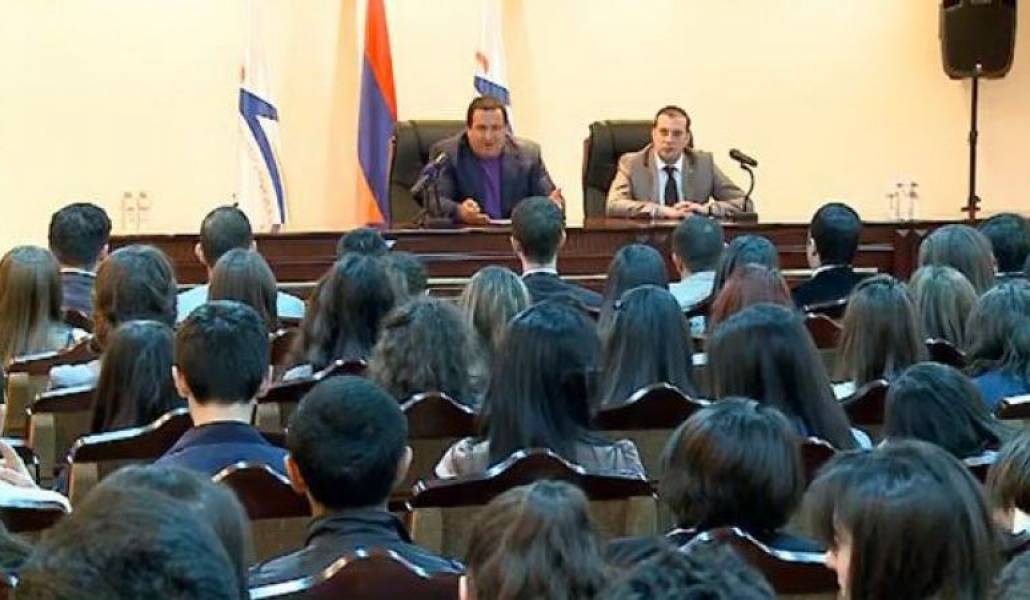 5c097717c2456a39692983173944b04d