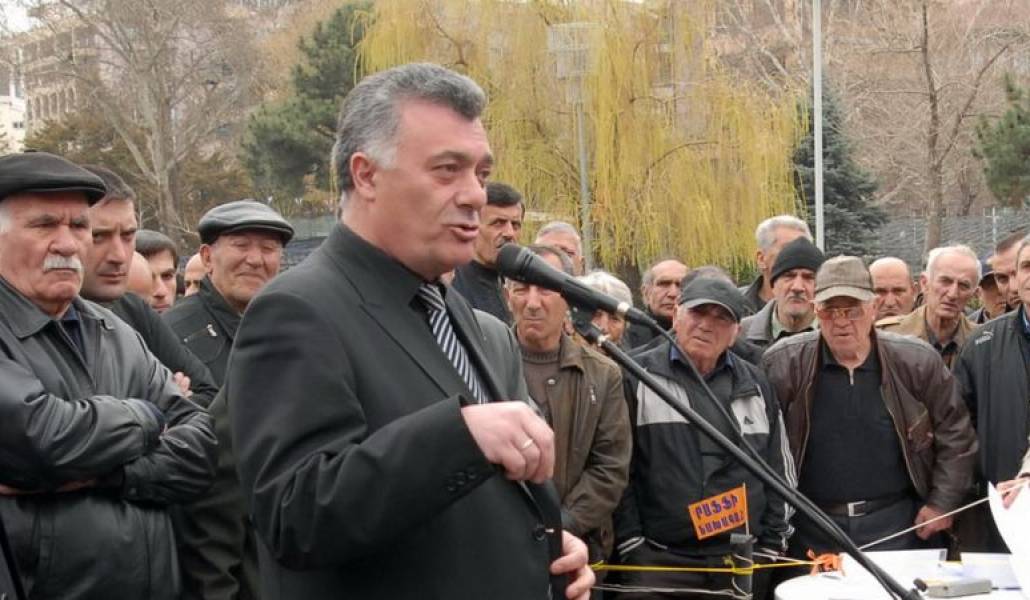 76083d58aae62e68cbef00779fef4a0f