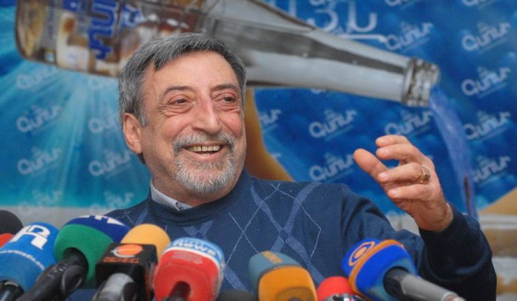 d8cf8826f5caa8ac8bec907bf2625579