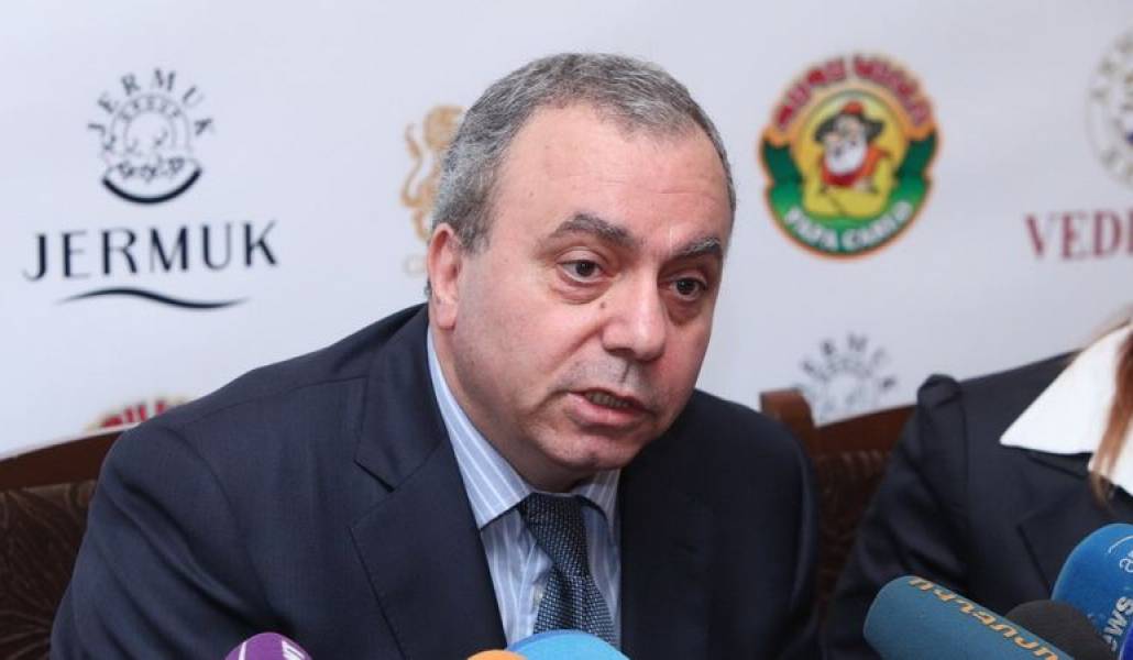 f50ea0382f48af06de03abfb37e7ce4a