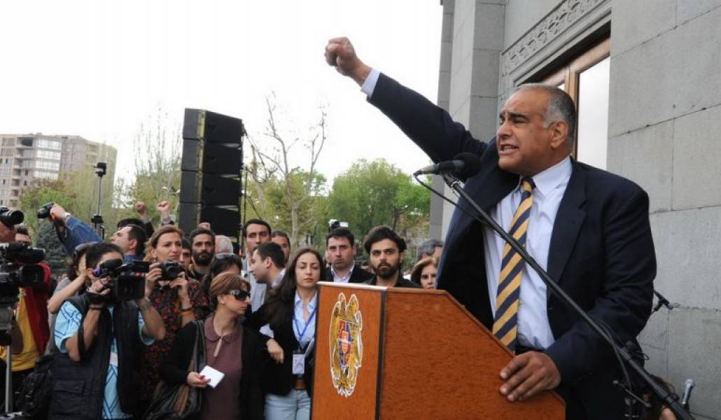 0489849c1b84ad3f95a18f4d8d73b813