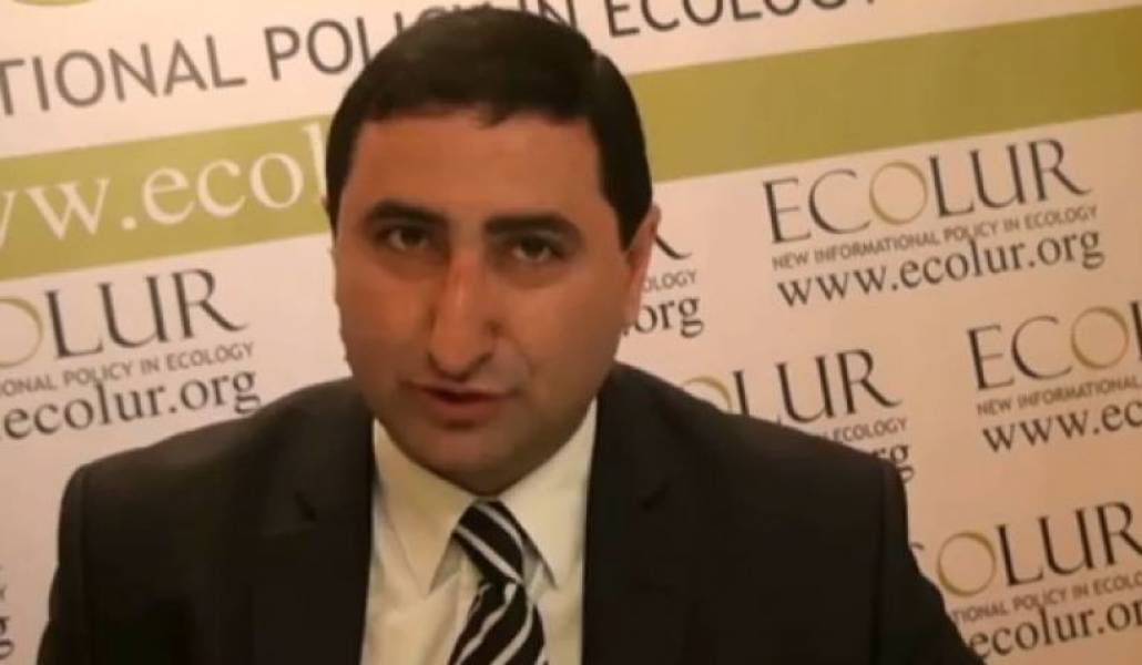 095cf9d12f801dd5ac253d8b4a8a8ceb