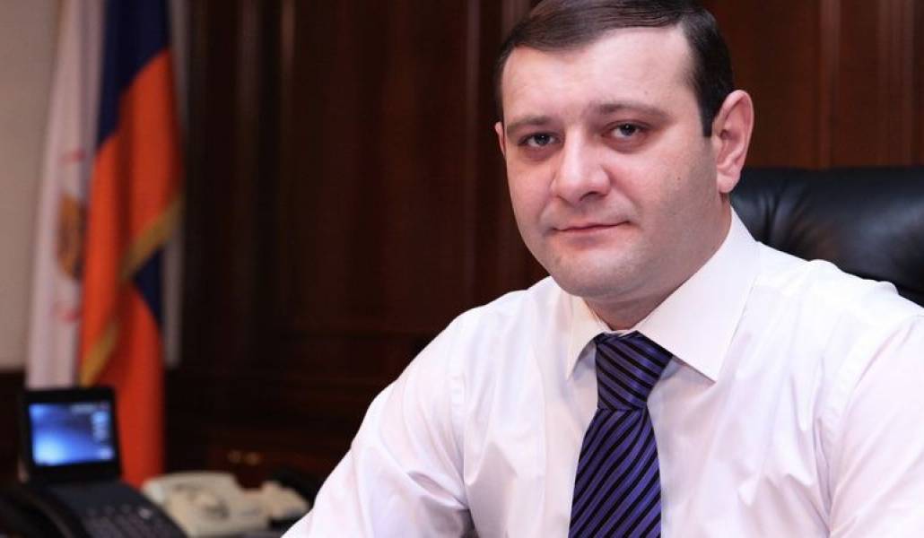 b40612870c49804d93989a06ed5869a4