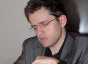 Levon Aronian beats Jon Ludvig Hammer in Round 6