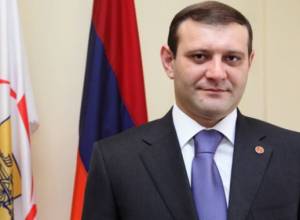 Yerevan Mayor congratulates school-leavers