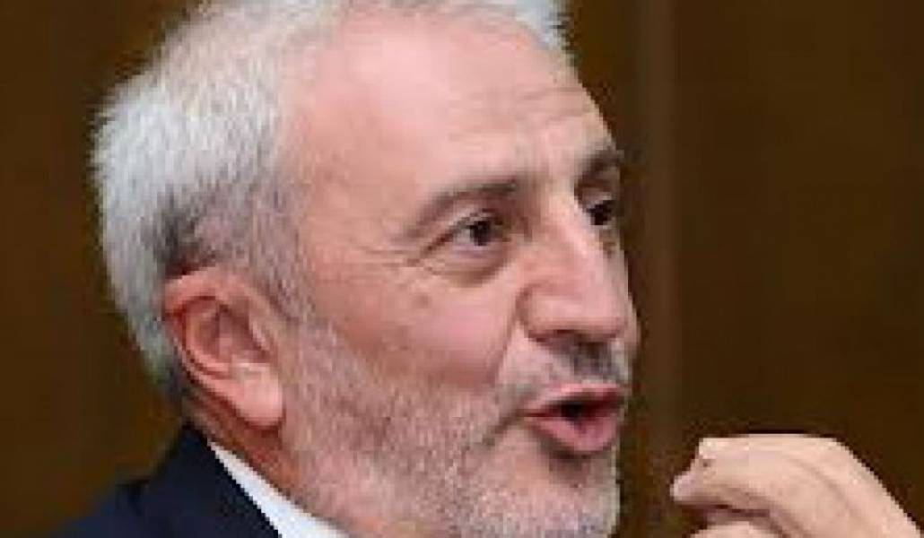 0a2779ff32a27bed242c95c558c98126