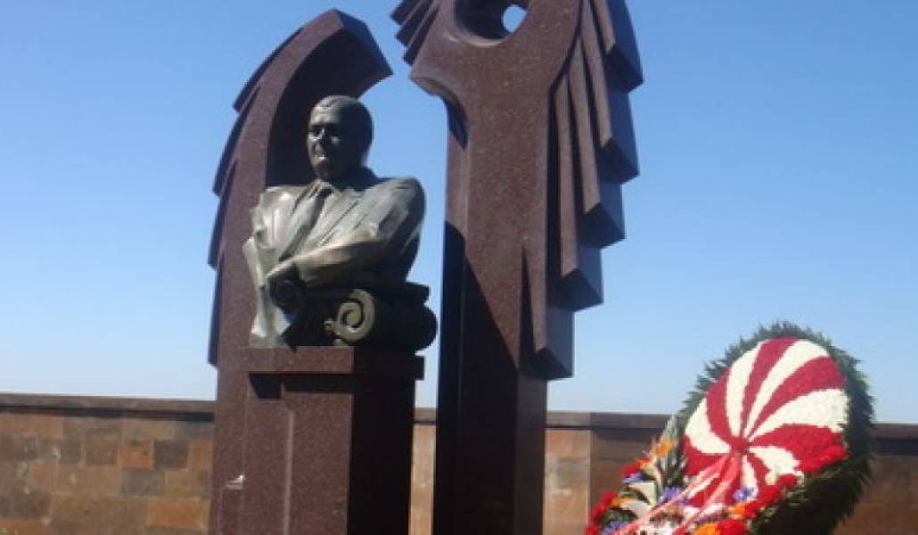 561abbe6cd713b466715d29761ec47a3