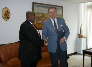 Armenia establishes diplomatic ties with Uganda and Mauritus